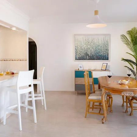 Enchanting Portocervo アデヘ